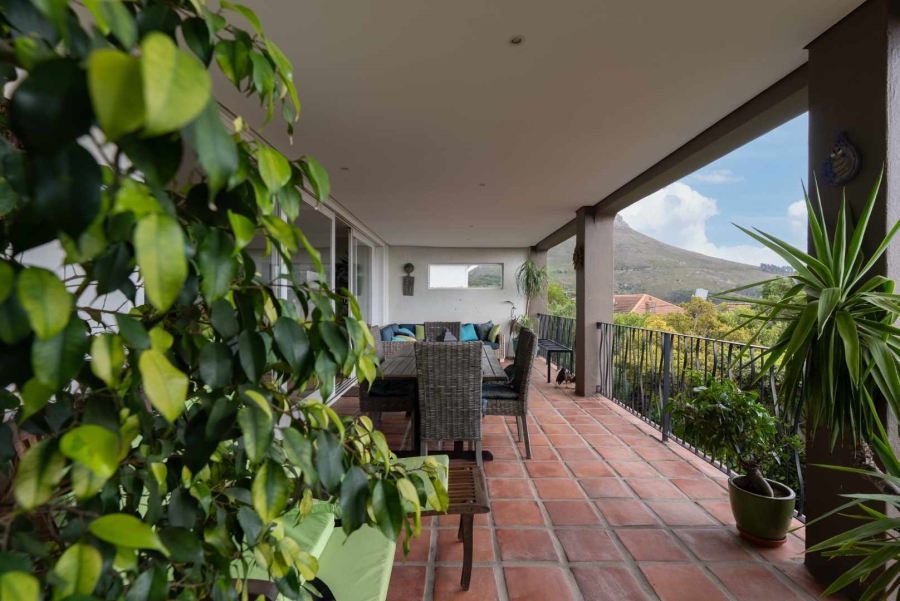 4 Bedroom Property for Sale in Oranjezicht Western Cape